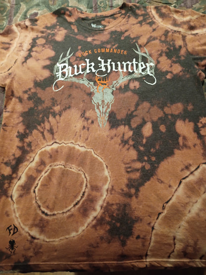 Tie bleached commander gear